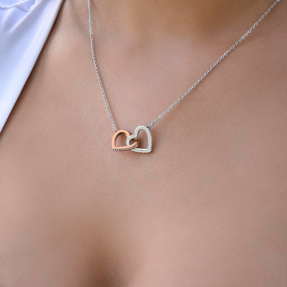 To My Amazing Sister, My Love Is Always There - Interlocking Hearts Necklace